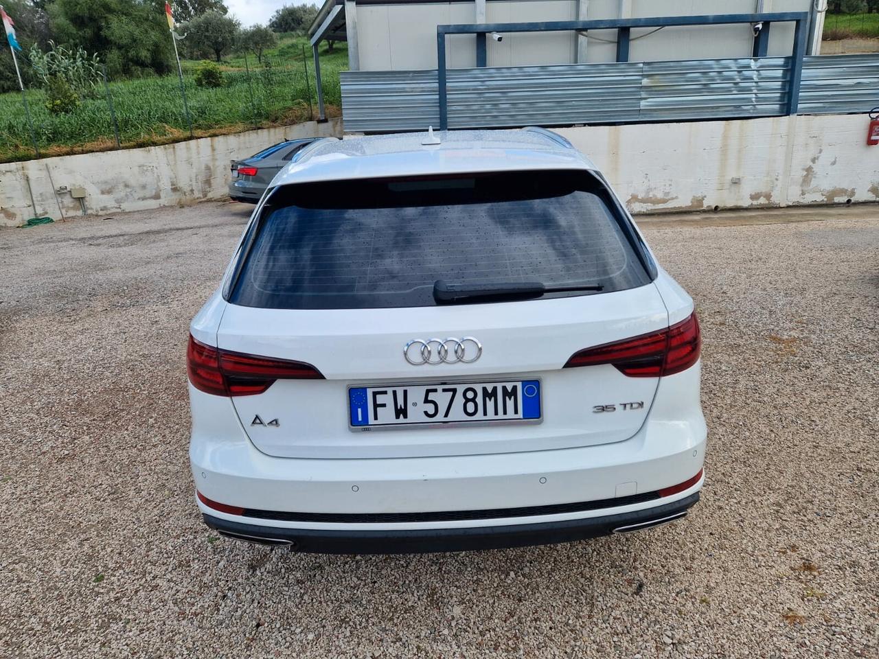 Audi A4 Avant 35 TDI S tronic Business