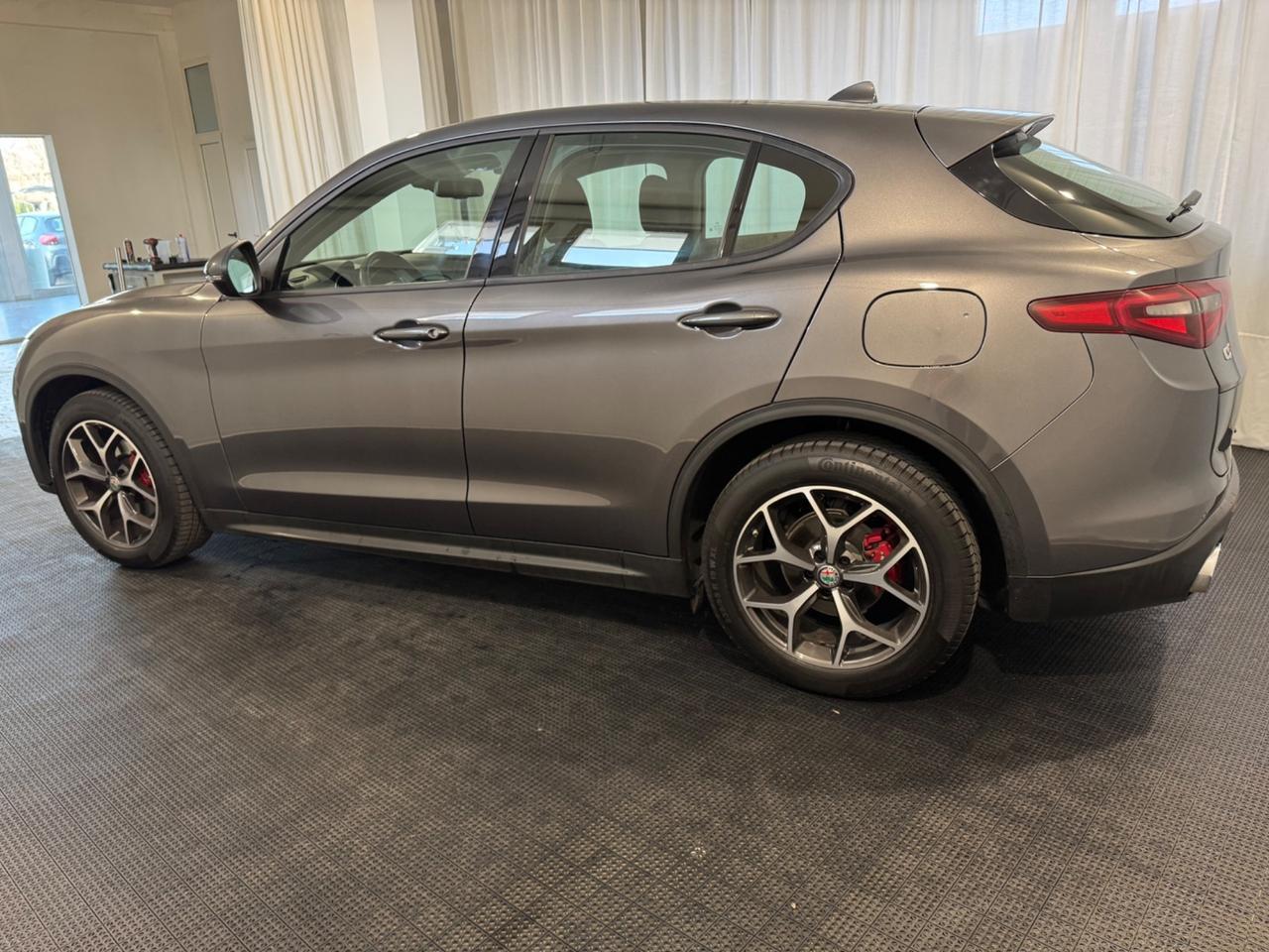 Alfa Romeo Stelvio 2.2 Turbodiesel 190 CV AT8 Q4 Executive