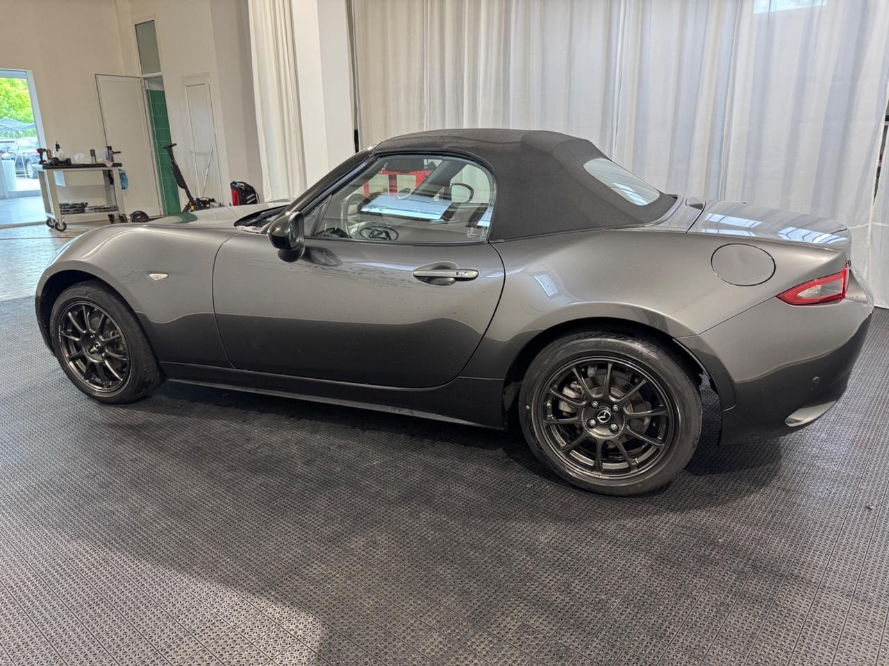 Mazda MX-5 1.5L Skyactiv-G 1 PROPRIETARIO