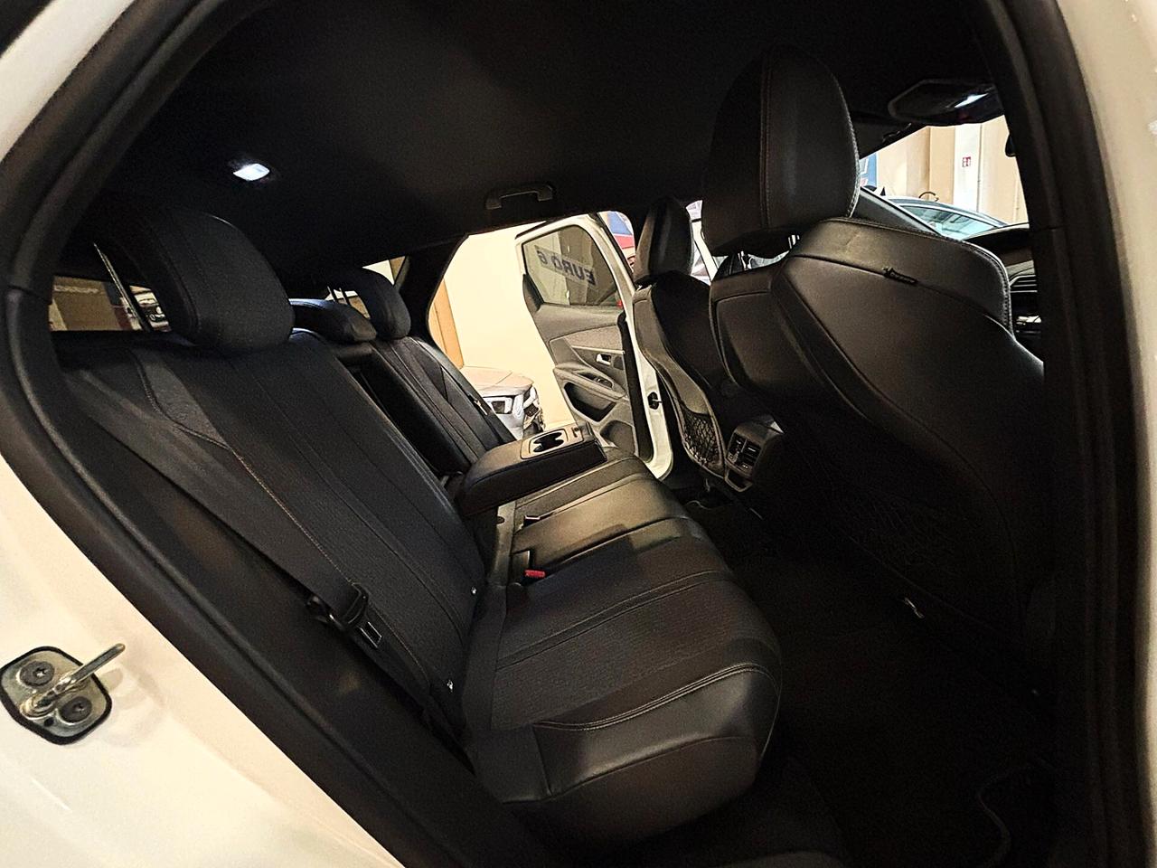 Peugeot 3008 1.6 Blue-HDI 120CV GT-LINE