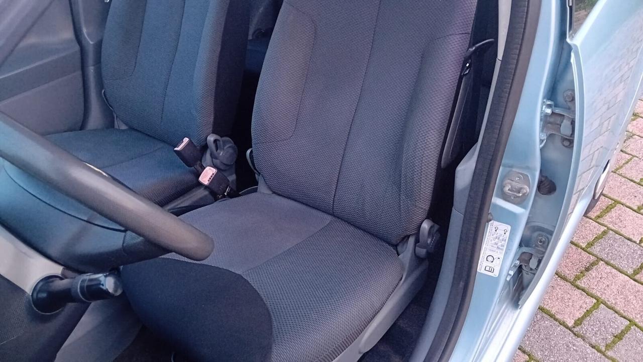 Toyota Aygo 1.0 12V VVT-i 5 porte Sol