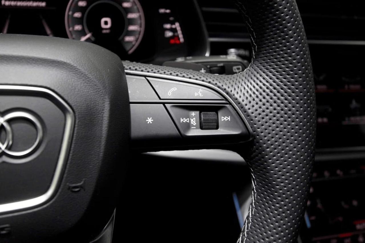 Audi Q7 60 TFSIe quattro S line