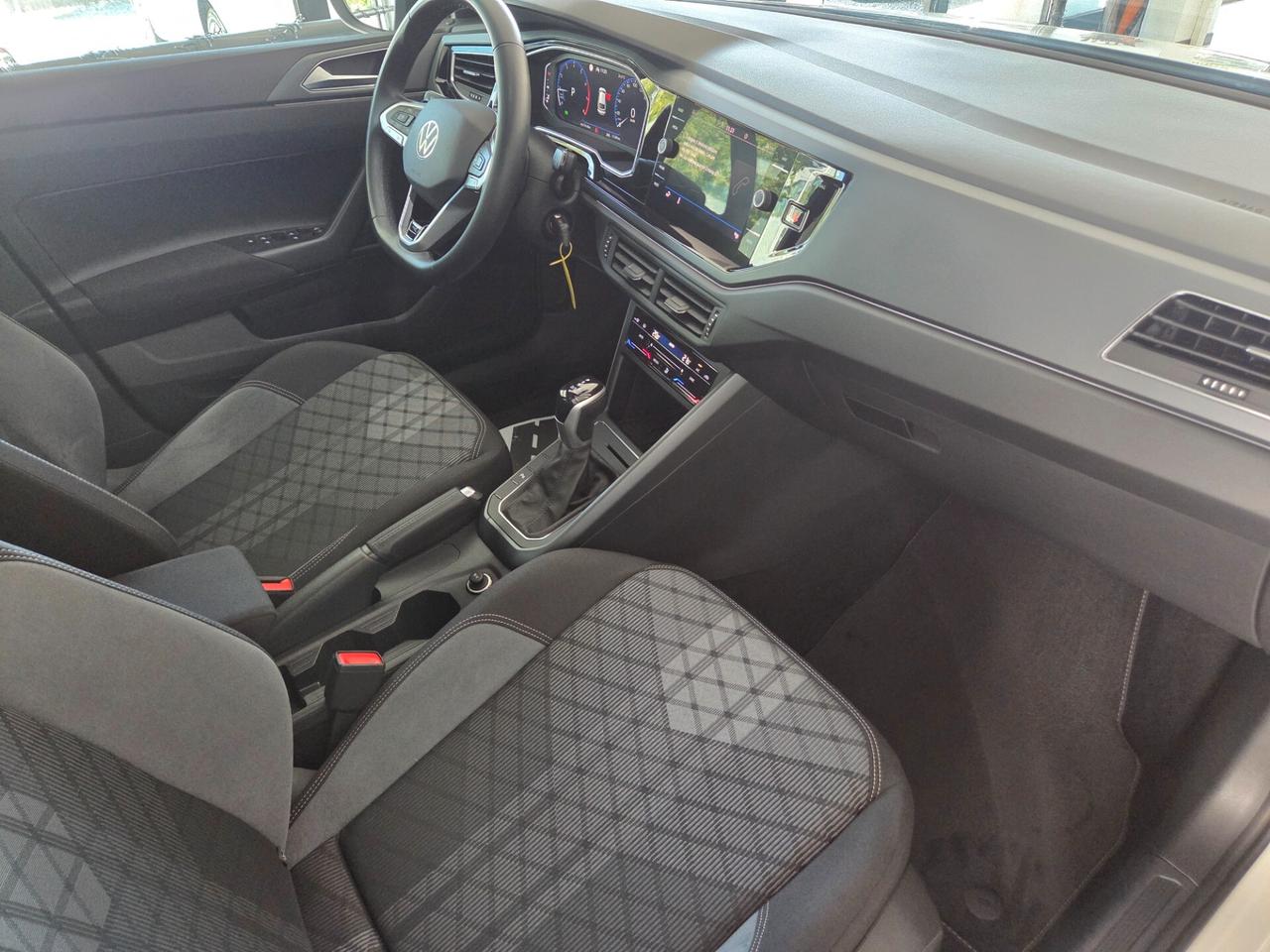 Volkswagen Taigo 1.0 TSI 115 CV DSG R-Line
