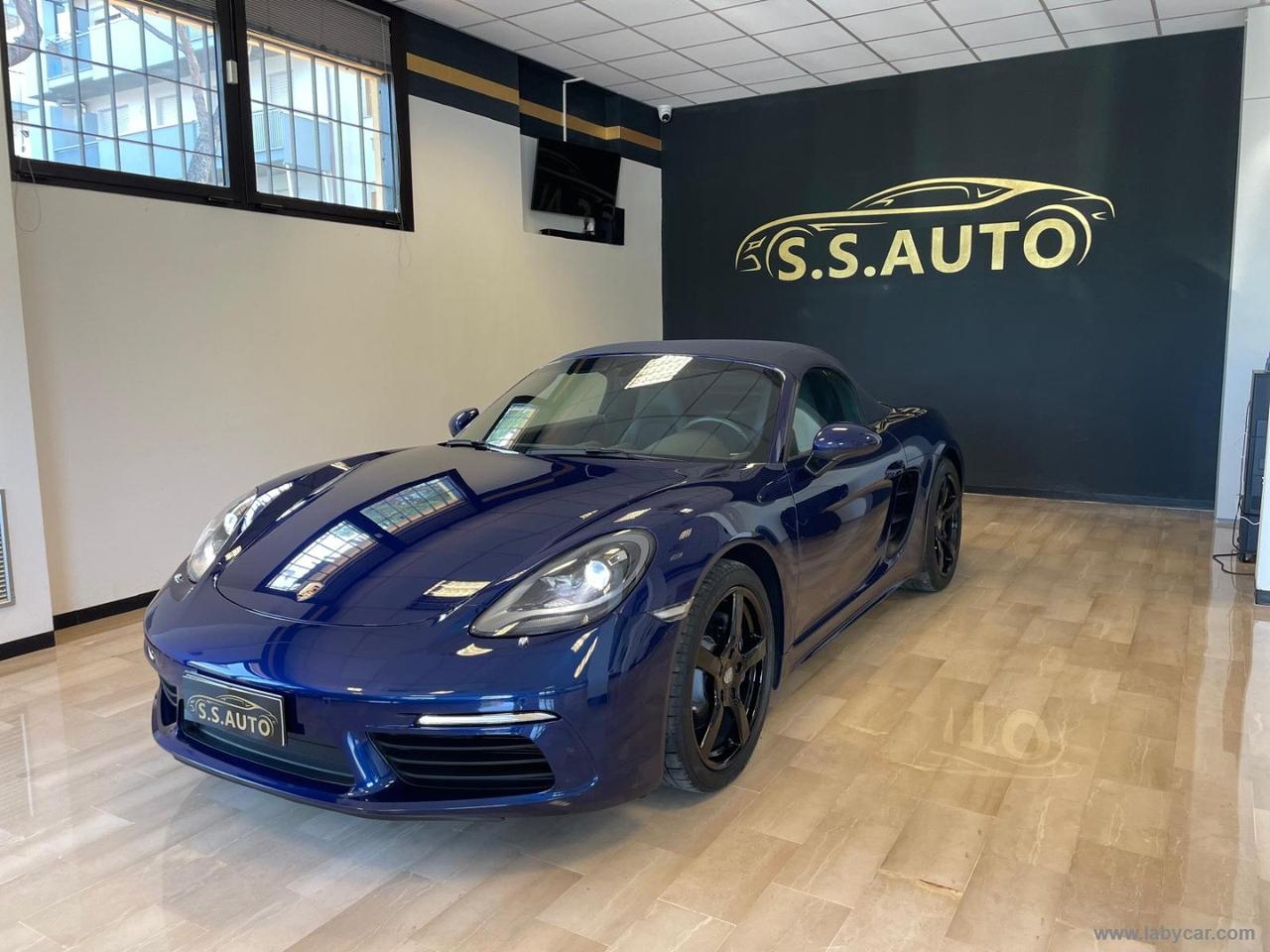 PORSCHE 718 Boxster T