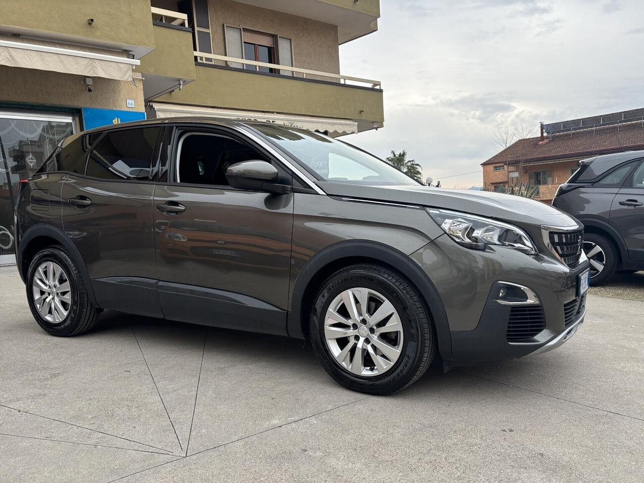 Peugeot 3008 BlueHDi 130 cv - 2019