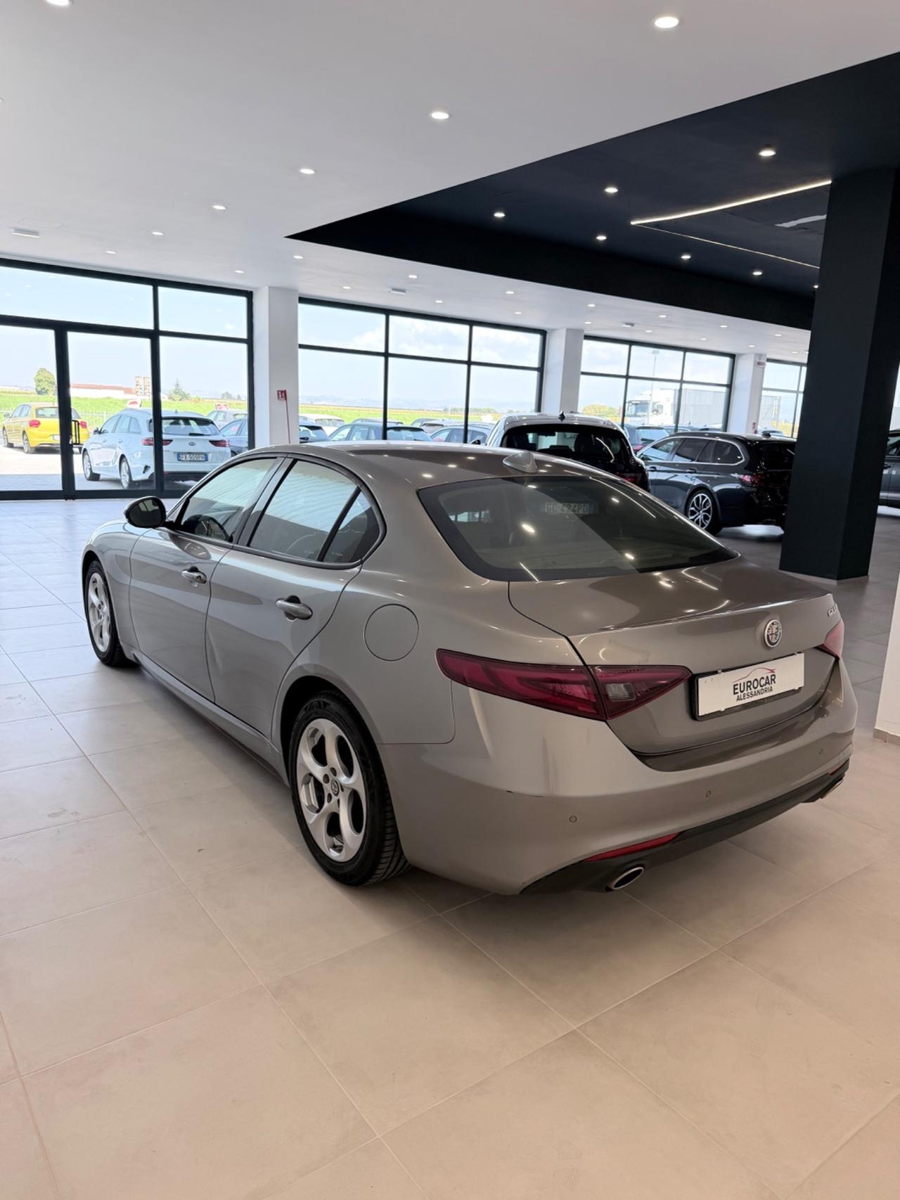 Alfa Romeo Giulia 2.2 Turbodiesel 180 CV AT8 Eco Business