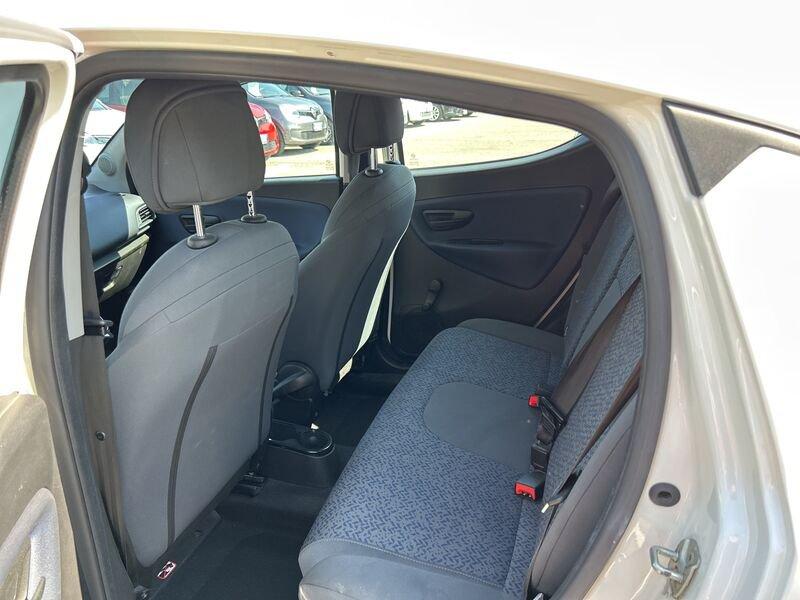 Lancia Ypsilon NUOVA My23 1.0 Firefly 70 CvStart&Stop Hybrid Gold