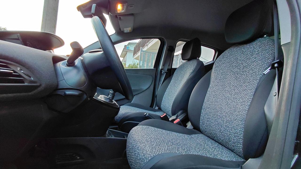 Lancia Ypsilon 1.0 FireFly 5 porte S&S Hybrid Silver Plus