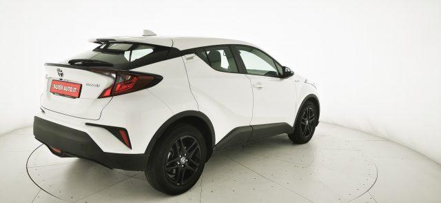 TOYOTA C-HR 1.8 Hybrid E-CVT Business