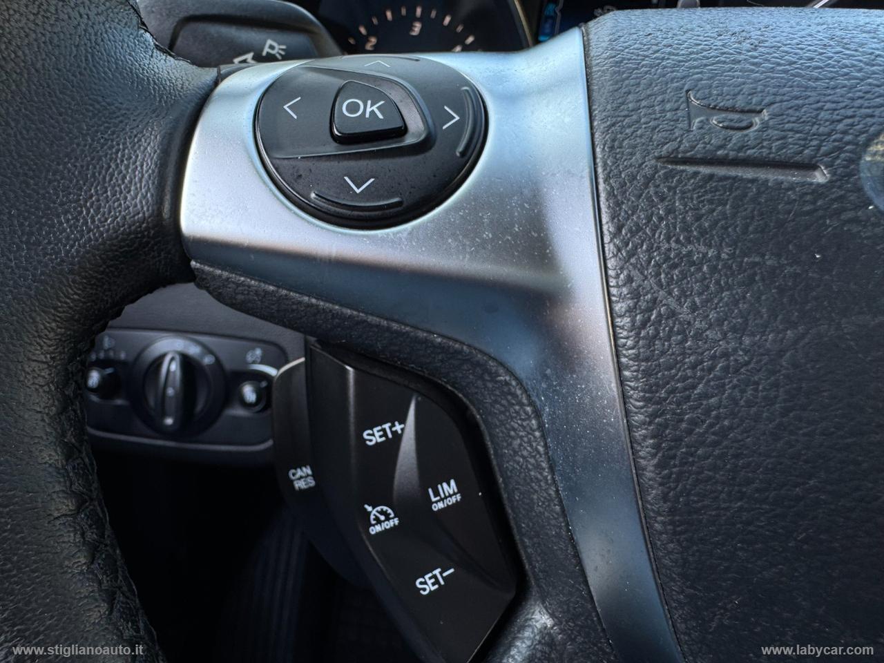 FORD Kuga 2.0 TDCI 120 CV S&S 2WD Titanium