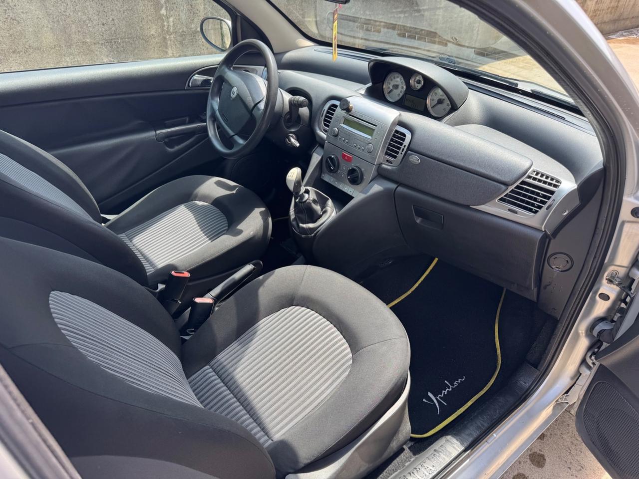 Lancia Ypsilon 1.2 Argento