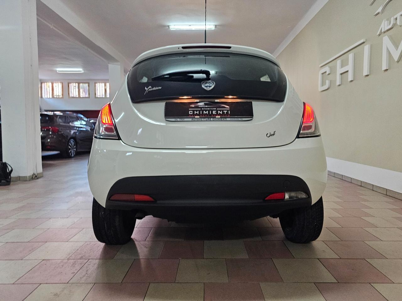 Lancia Ypsilon 0.9 TwinAir 85 CV 5 porte Metano Ecochic Gold