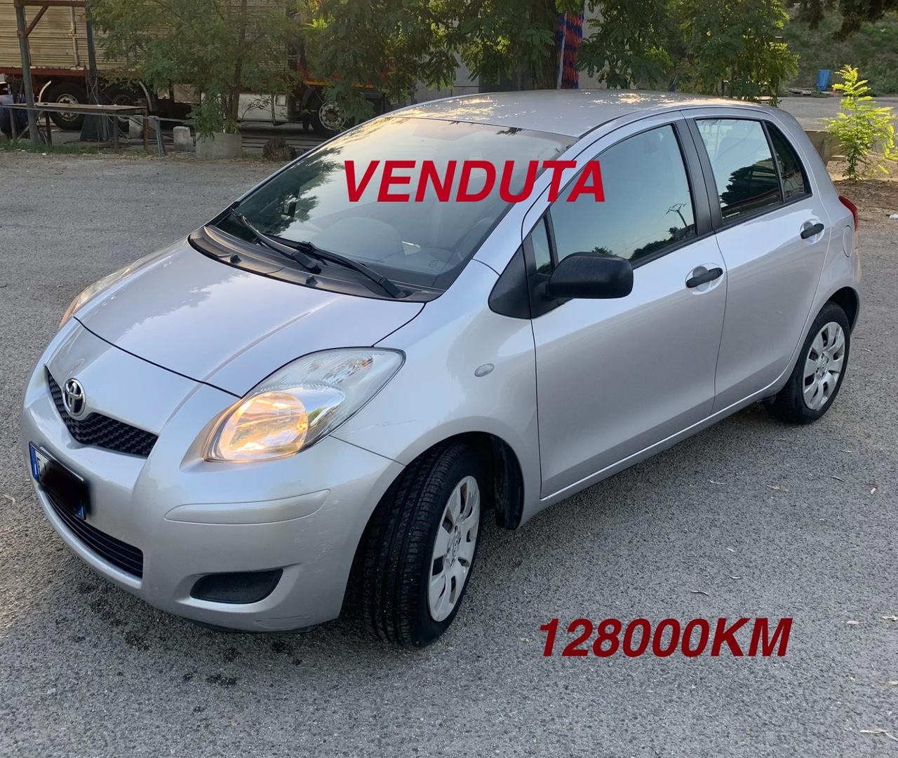 Toyota Yaris 1.0 5p Now 128000 KM