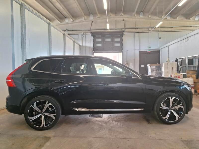 VOLVO XC60 (2017-->) XC60 T6 Recharge Plug-in H...
