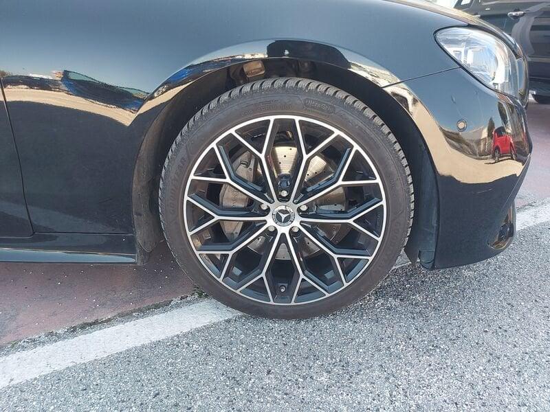 Mercedes-Benz Classe E E220 d 4MATIC Premium Plus
