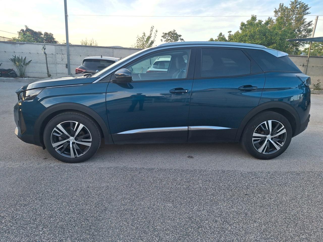 Peugeot 3008 ALLURE PACK 1.5 HDi 130cv EAT8 NAV+RETROCAM. 2021