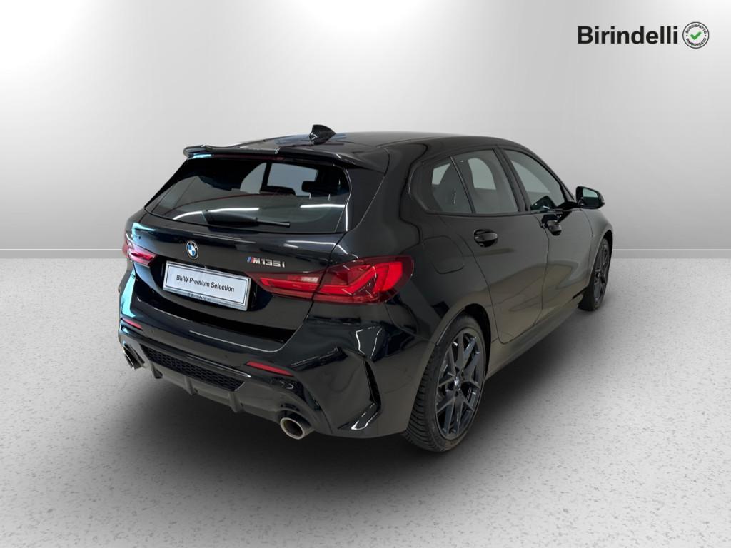 BMW Serie 1 (F40) - M 135i xDrive