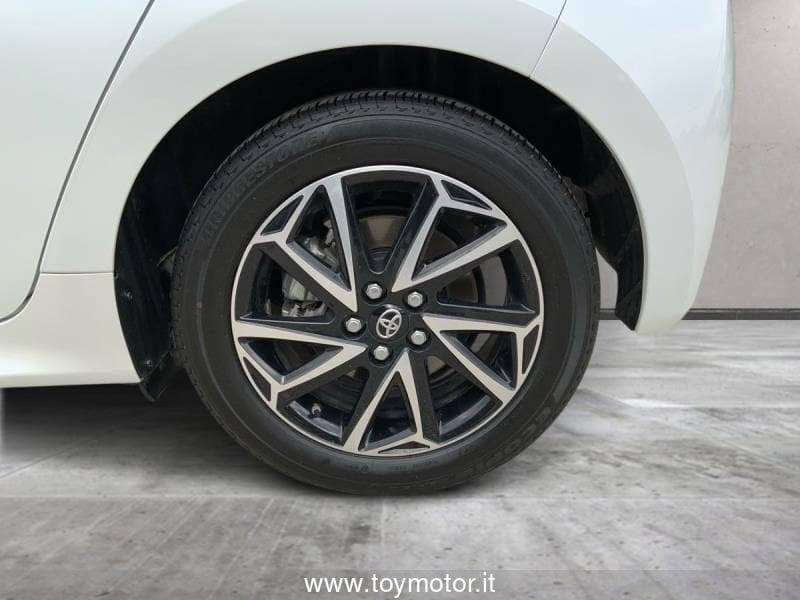 Toyota Yaris 4ª serie 1.5 Hybrid 5 porte Style