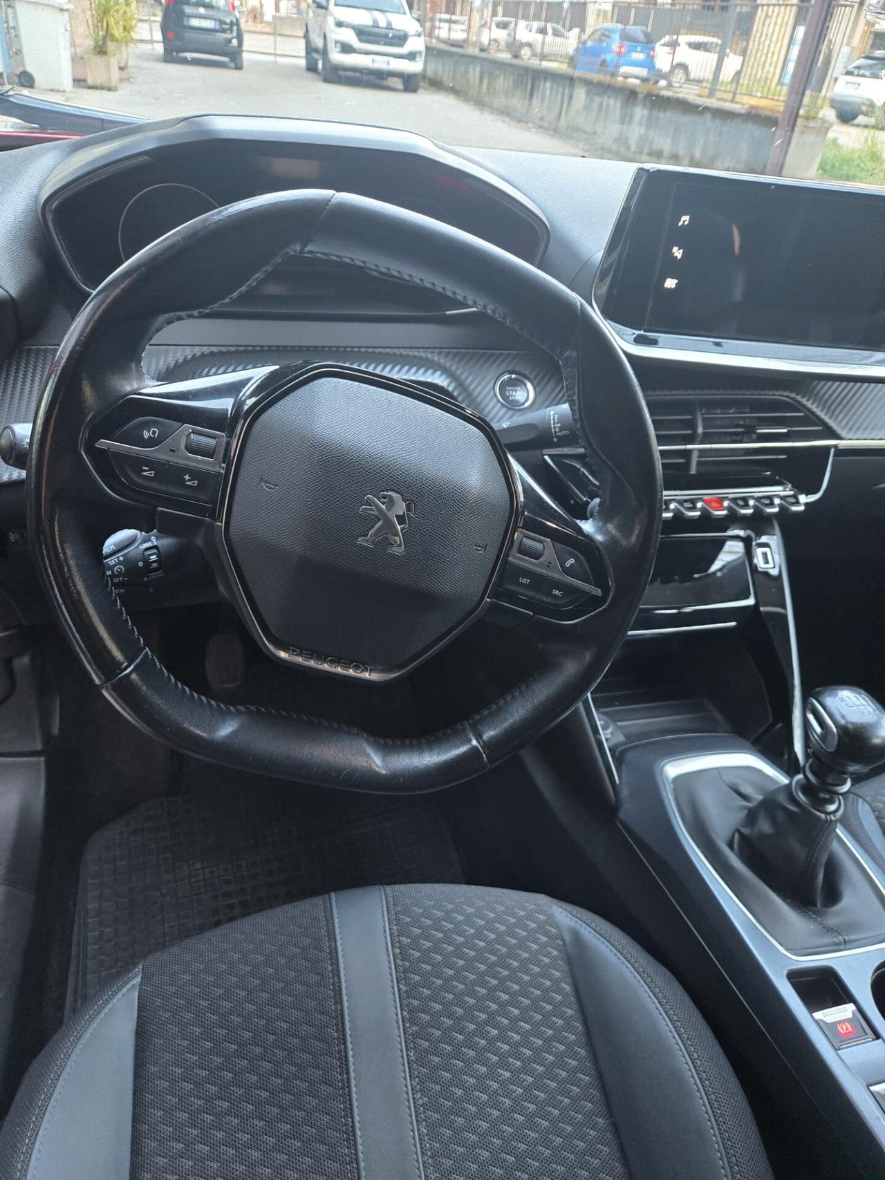 Peugeot 2008 BlueHDi 100 S&S Allure