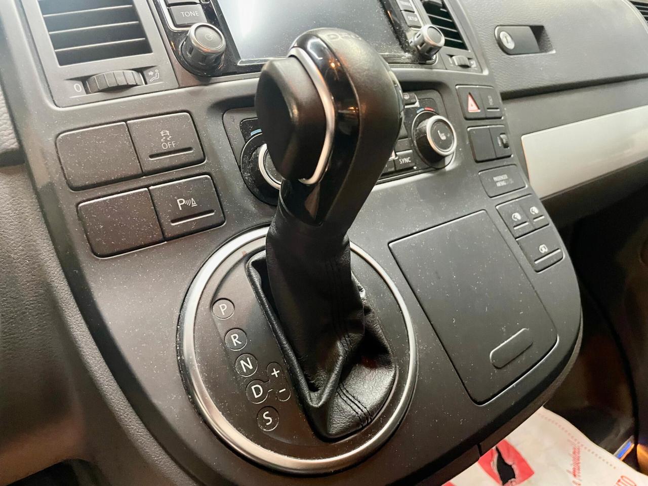Volkswagen Multivan 2.0 TDI 150CV DSG Highline