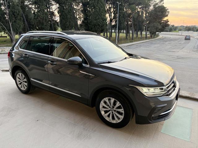 VOLKSWAGEN Tiguan 2.0 TDI 150 CV SCR DSG Life