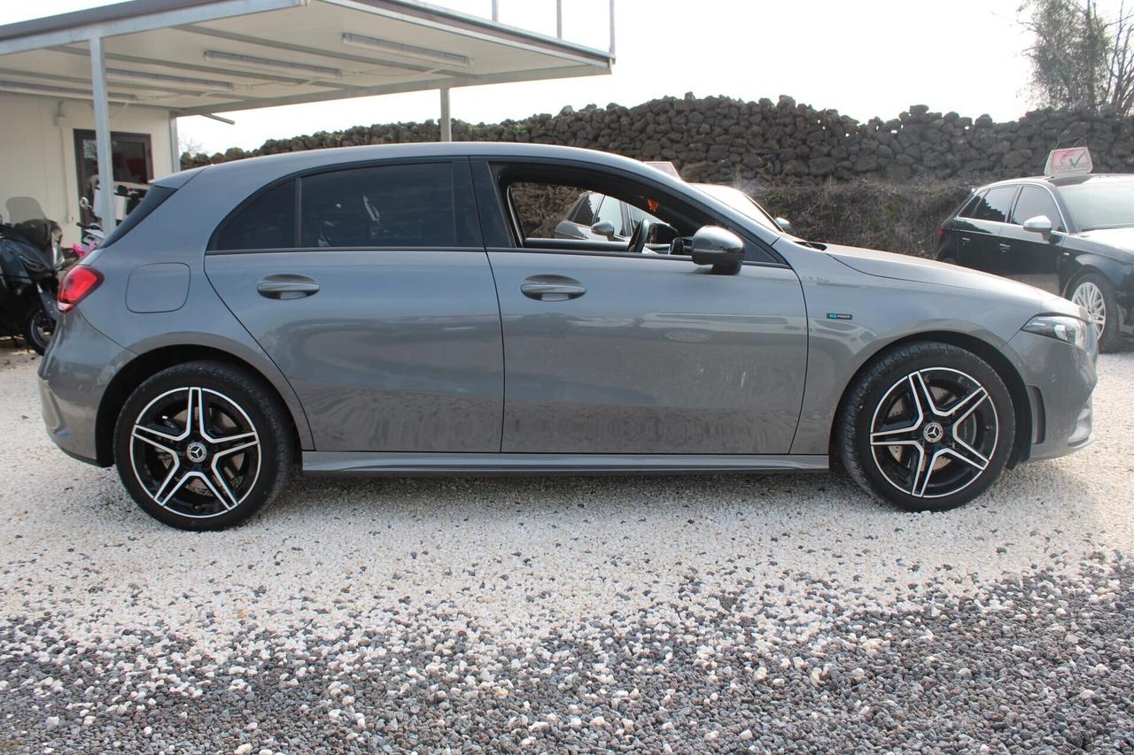 Mercedes-benz A 250 e Automatic EQ-Power Premium