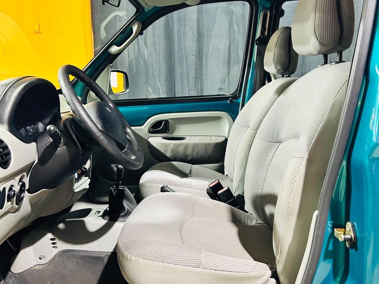 RENAULT KANGOO 1.2 16V IN PERFETTE CONDIZIONI .