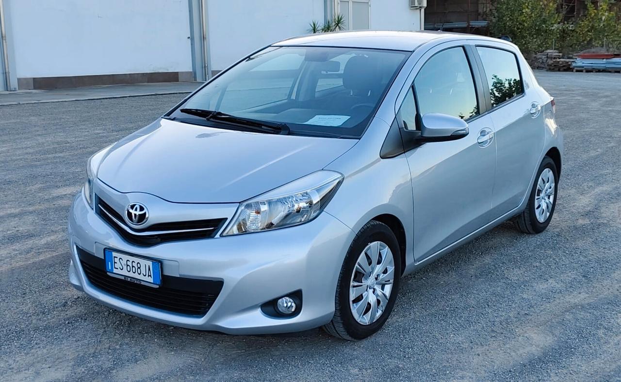 Toyota Yaris 1.4 D-4D 5 porte Lounge