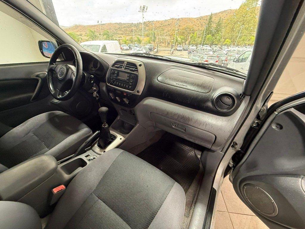 Toyota RAV 4 RAV4 2.0 Tdi D-4D cat 5 porte PROBLEMA POMPA GASOL