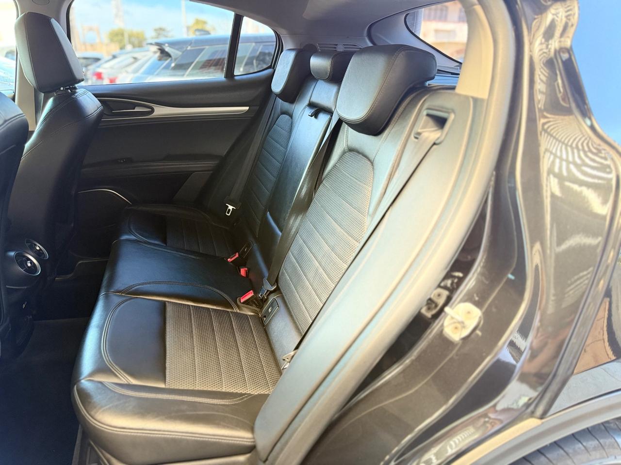 Alfa Romeo Stelvio 2.2 Turbodiesel 210 CV AT8 Q4 Super
