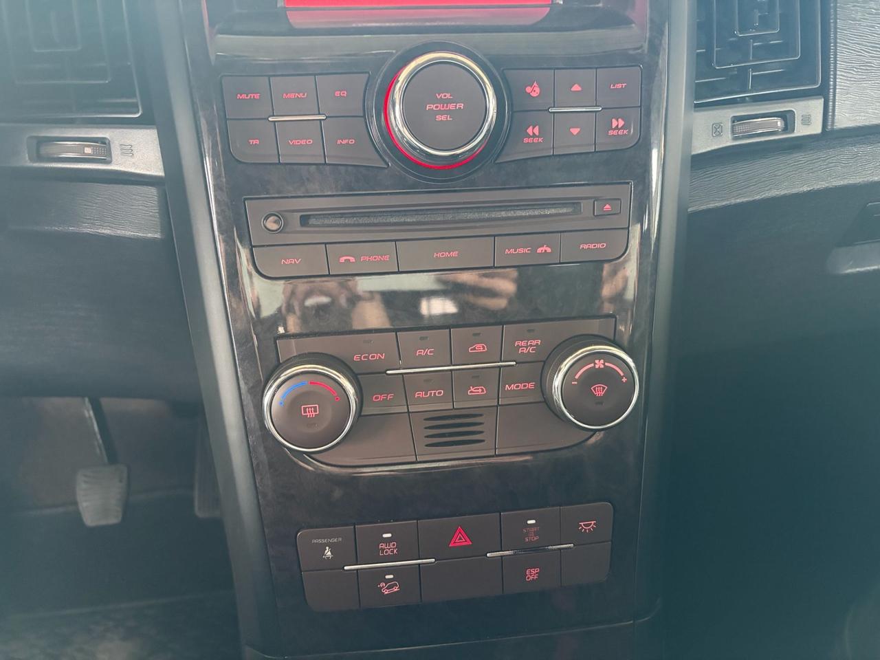 Mahindra XUV500 2.2 16V AWD W8