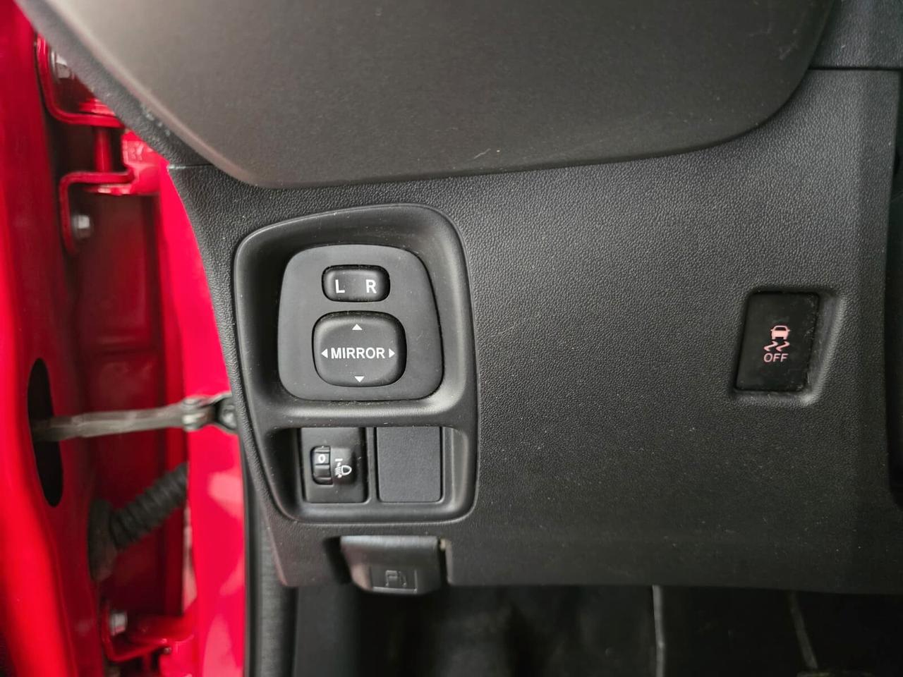 Toyota Aygo 1.0 VVT-i 69 CV 5 porte x-play