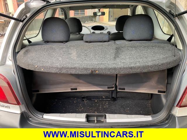 TOYOTA Yaris 1.0i 16V cat 3 porte