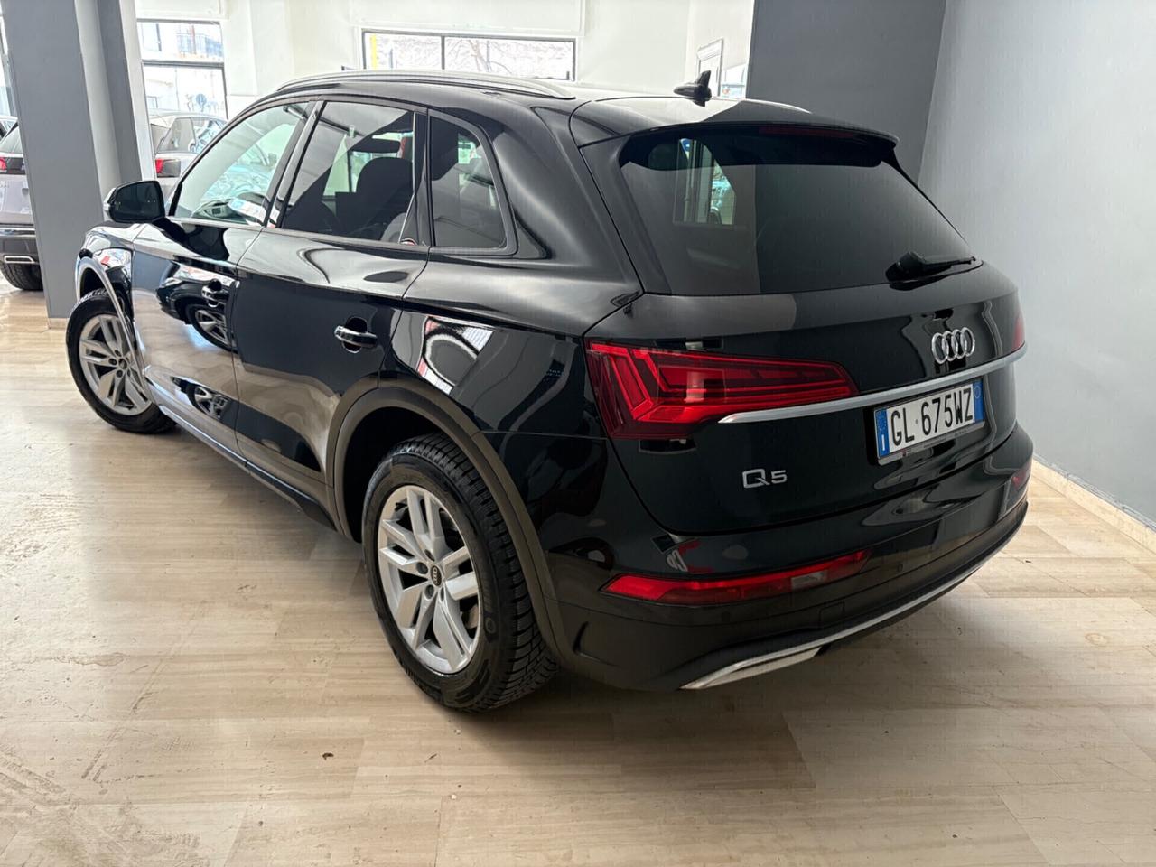 Audi Q5 35 TDI S tronic Business