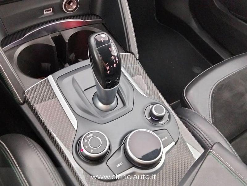 Alfa Romeo Stelvio 2.9 Bi-Turbo V6 510 CV AT8 Quadrifoglio