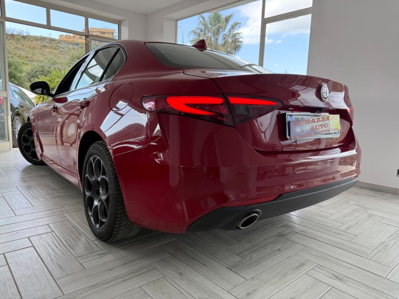 Alfa Romeo Giulia 2.2TurboD150cv ROSSO FERRARI+CARTIER2019
