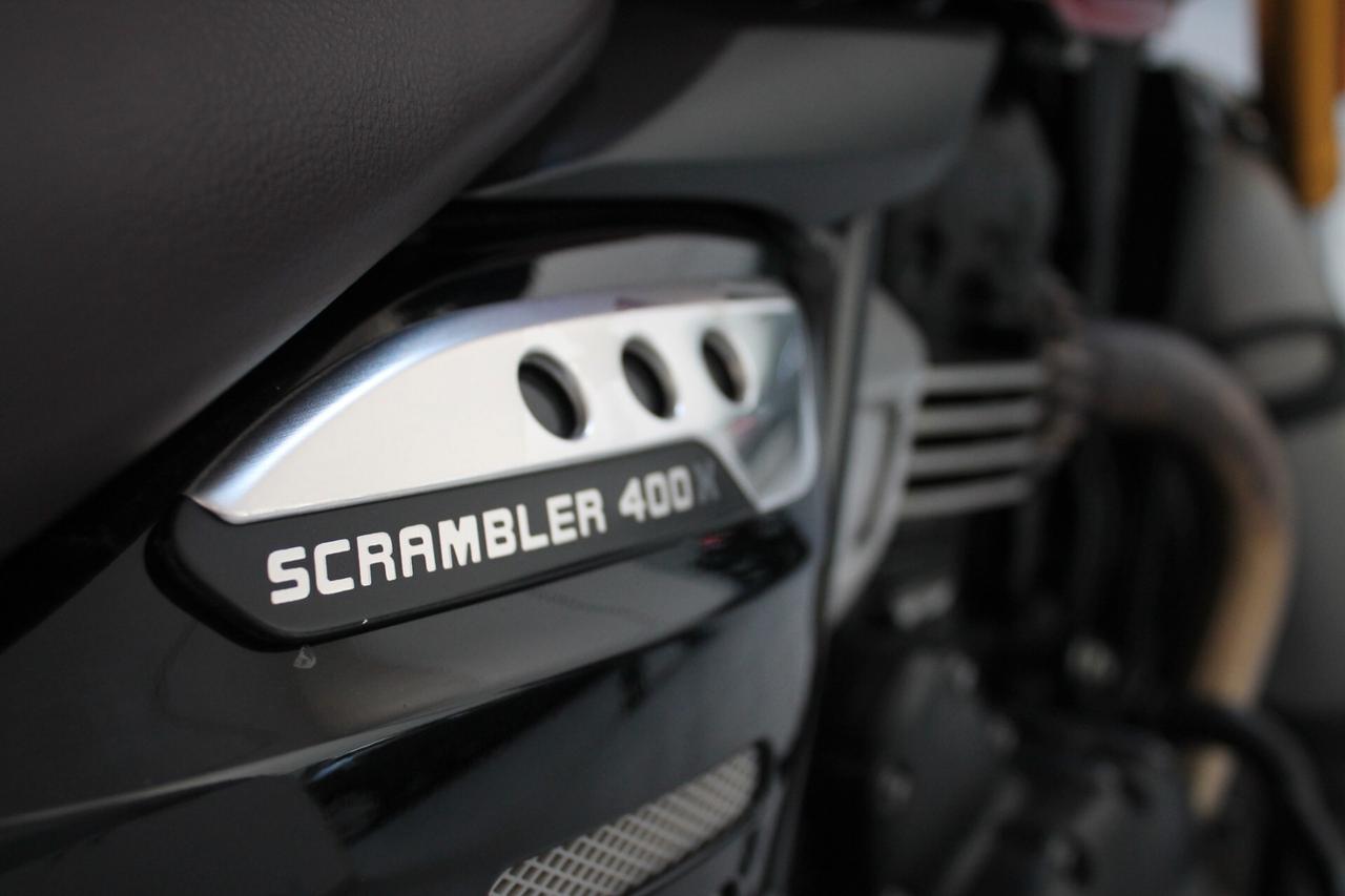 Triumph Scrambler 400 x