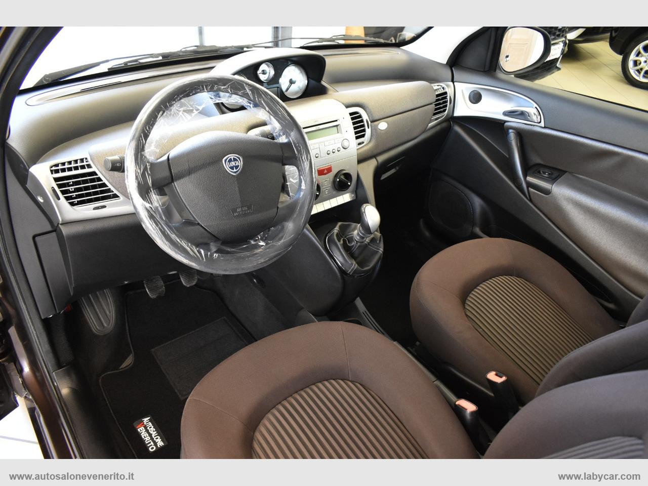 LANCIA Ypsilon 1.2 Versus
