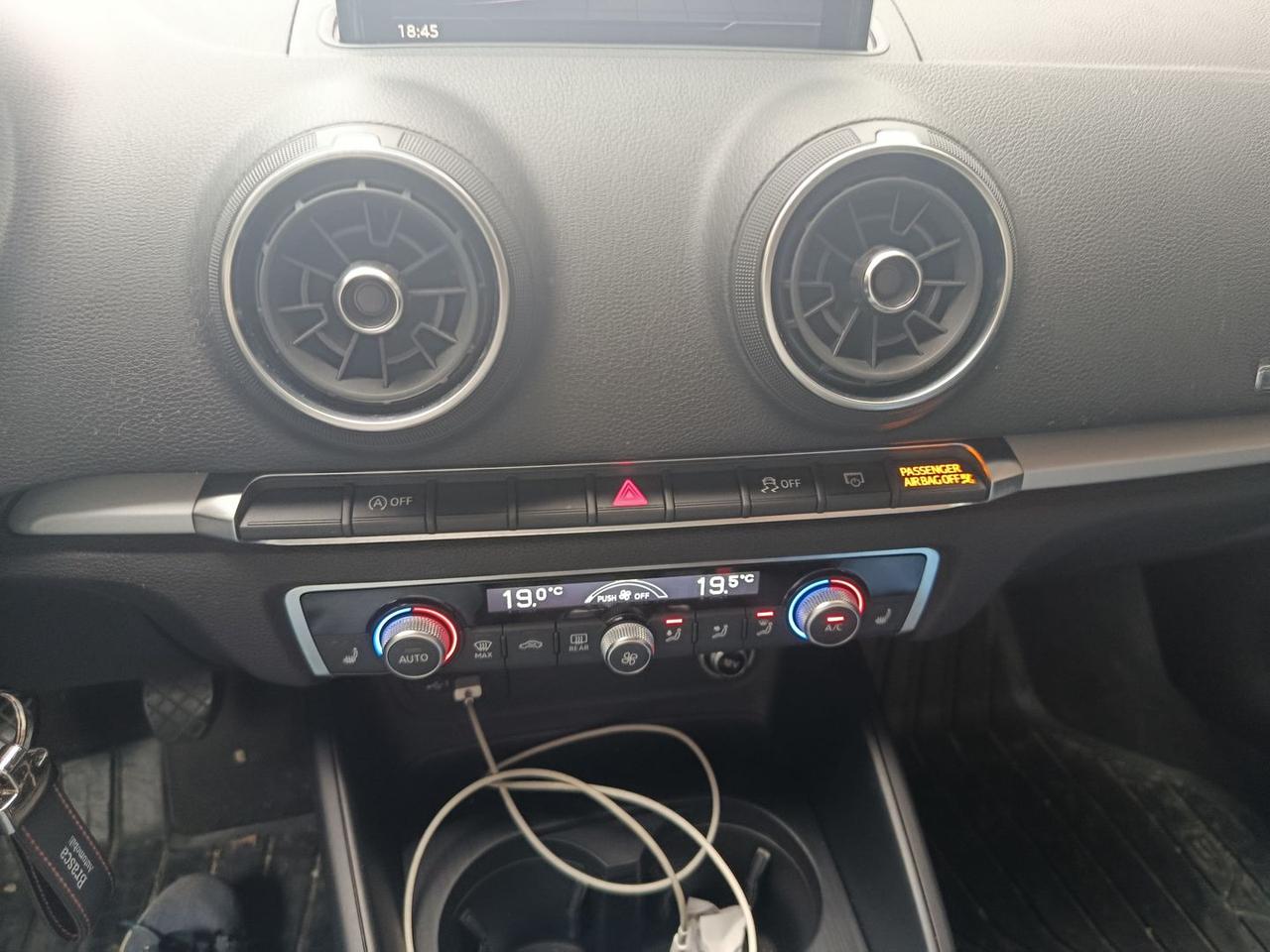 Audi A3 Business 1.6 30 TDI #10427