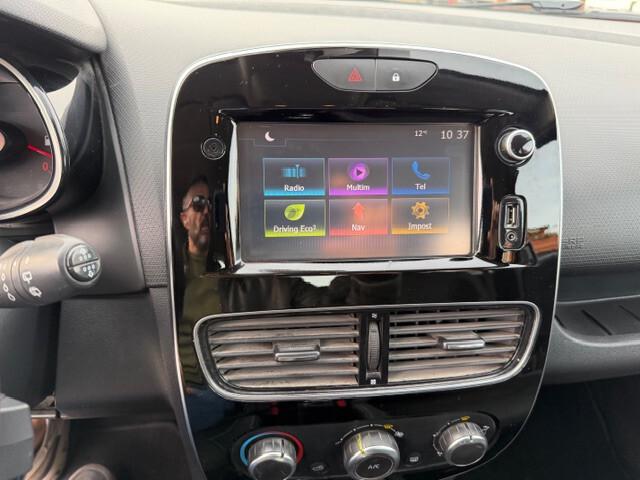 Renault Clio 1.2 75CV 5 porte Zen