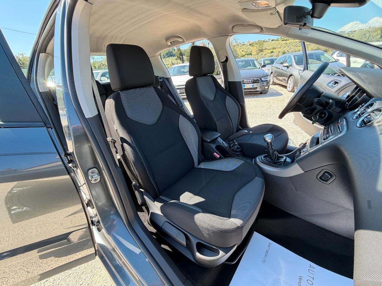 Peugeot 308 1.6 HDi 110 cv 5p Sportium 132.362 km unico proprietario