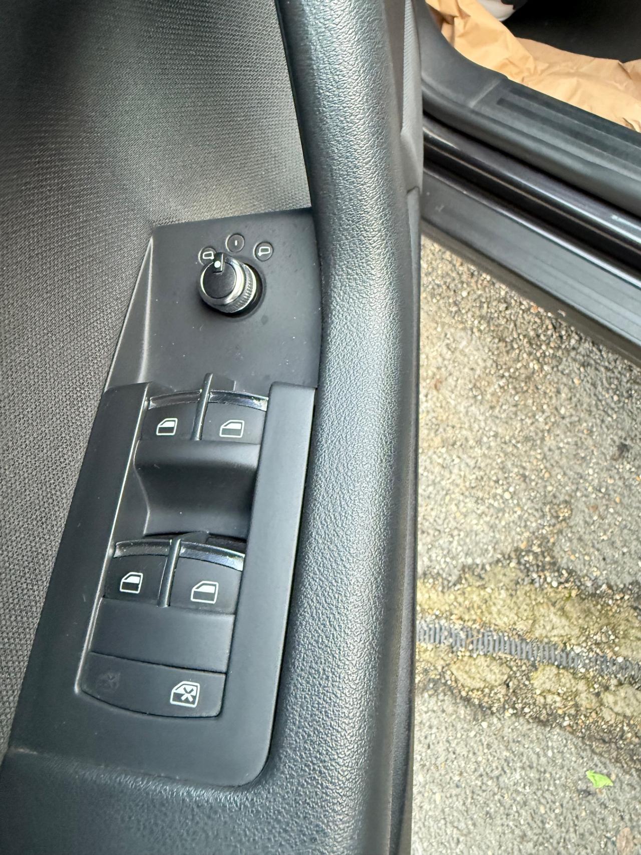 Audi A3 SPB 1.6 TDI 105 CV CR S tronic Attraction