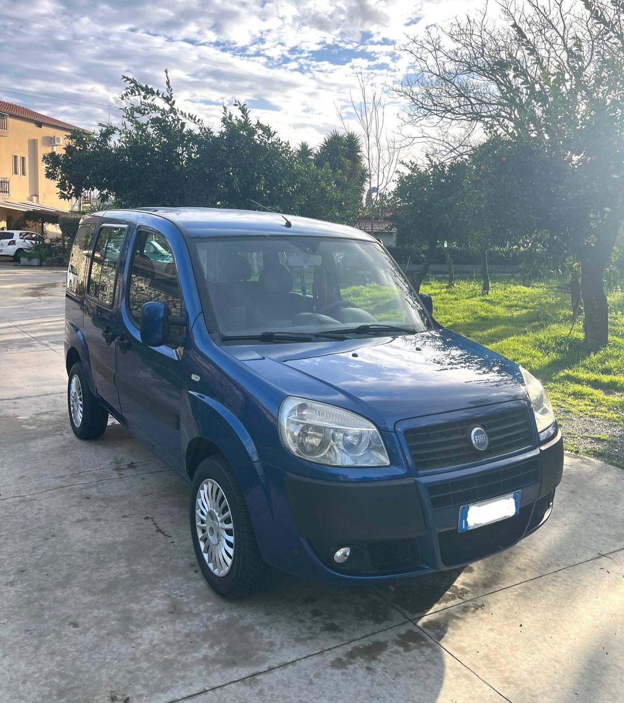 Fiat Doblo 1.9 MJT 120CV EURO4 POCHI KM DA VETRINA LEGGI