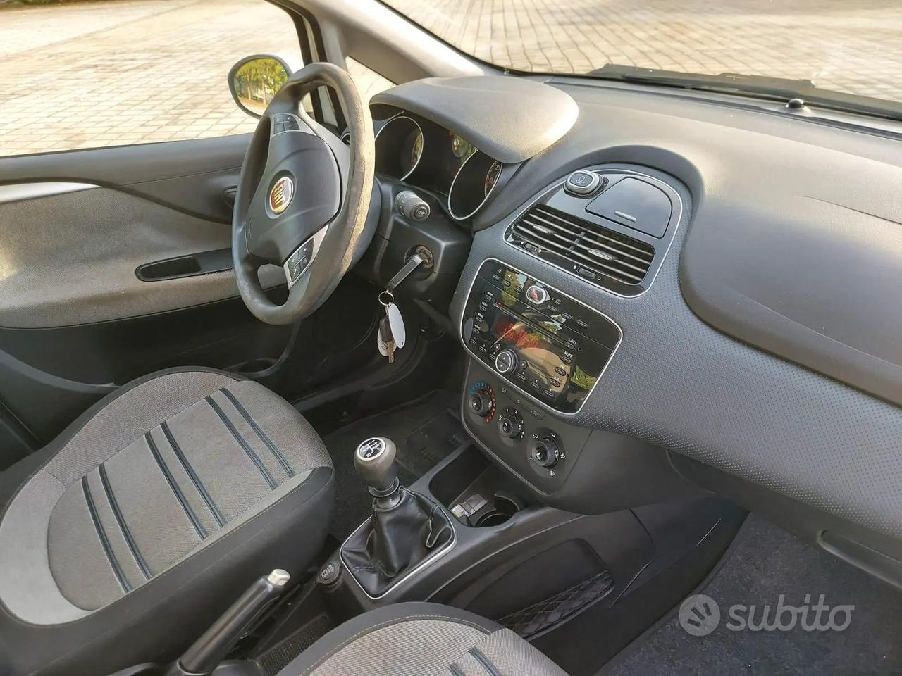 Fiat Punto Evo 5p 1.2 Dynamic 65cv Neopatentati