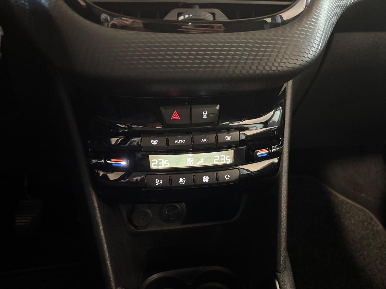 Peugeot 208 1.2 Benz GT LINE GRIGIO OPACO |OK NEOPATENTATI |