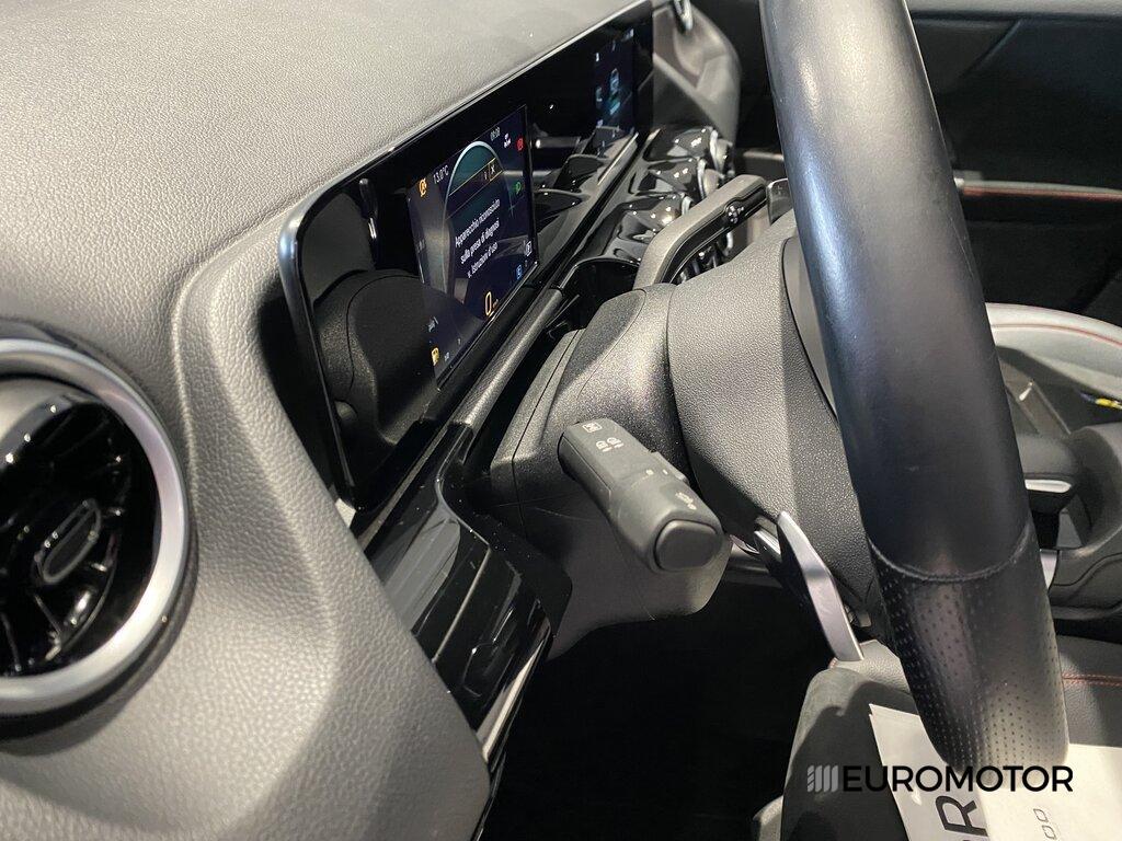 Mercedes GLA 180 180 D Premium 8G-DCT