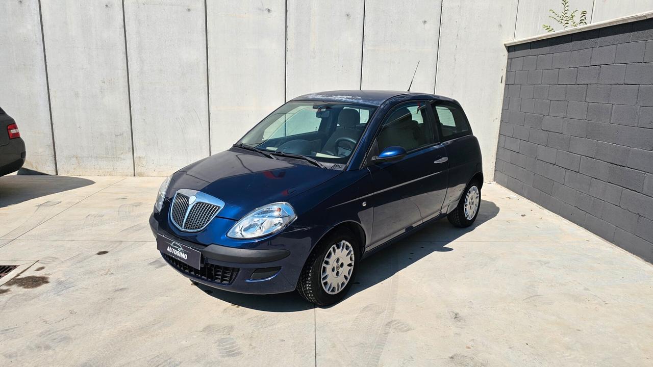 Lancia Ypsilon 1.2 Argento