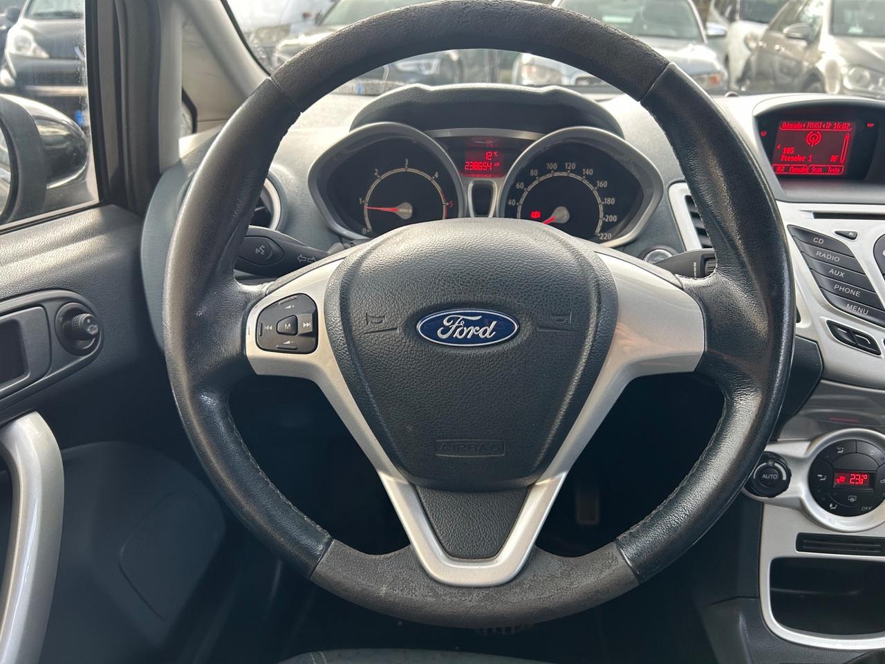 Ford Fiesta 1.4 TDCi 68CV 3 porte Titanium