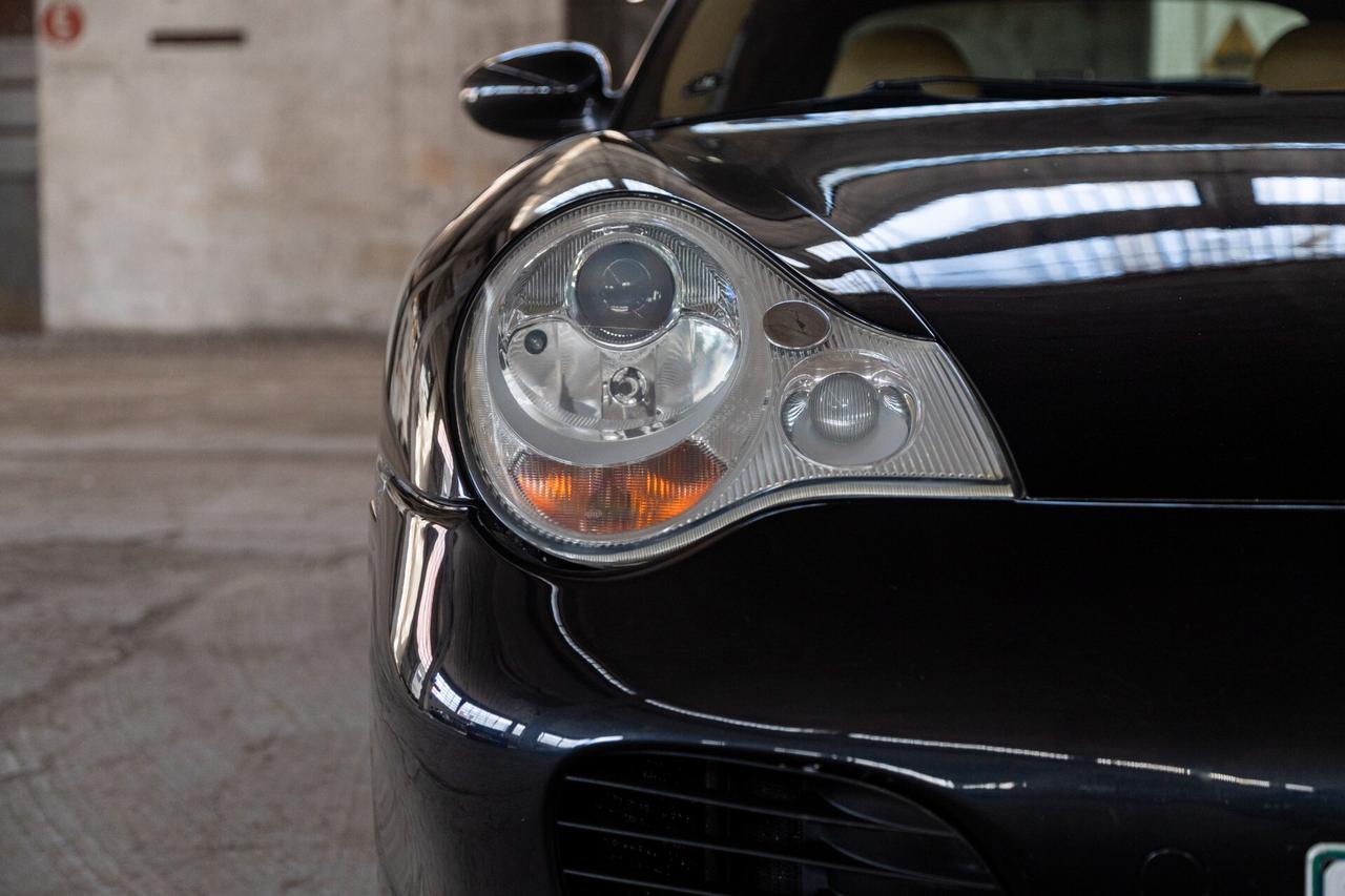 Porsche 911 Carrera 4S cat Cabriolet