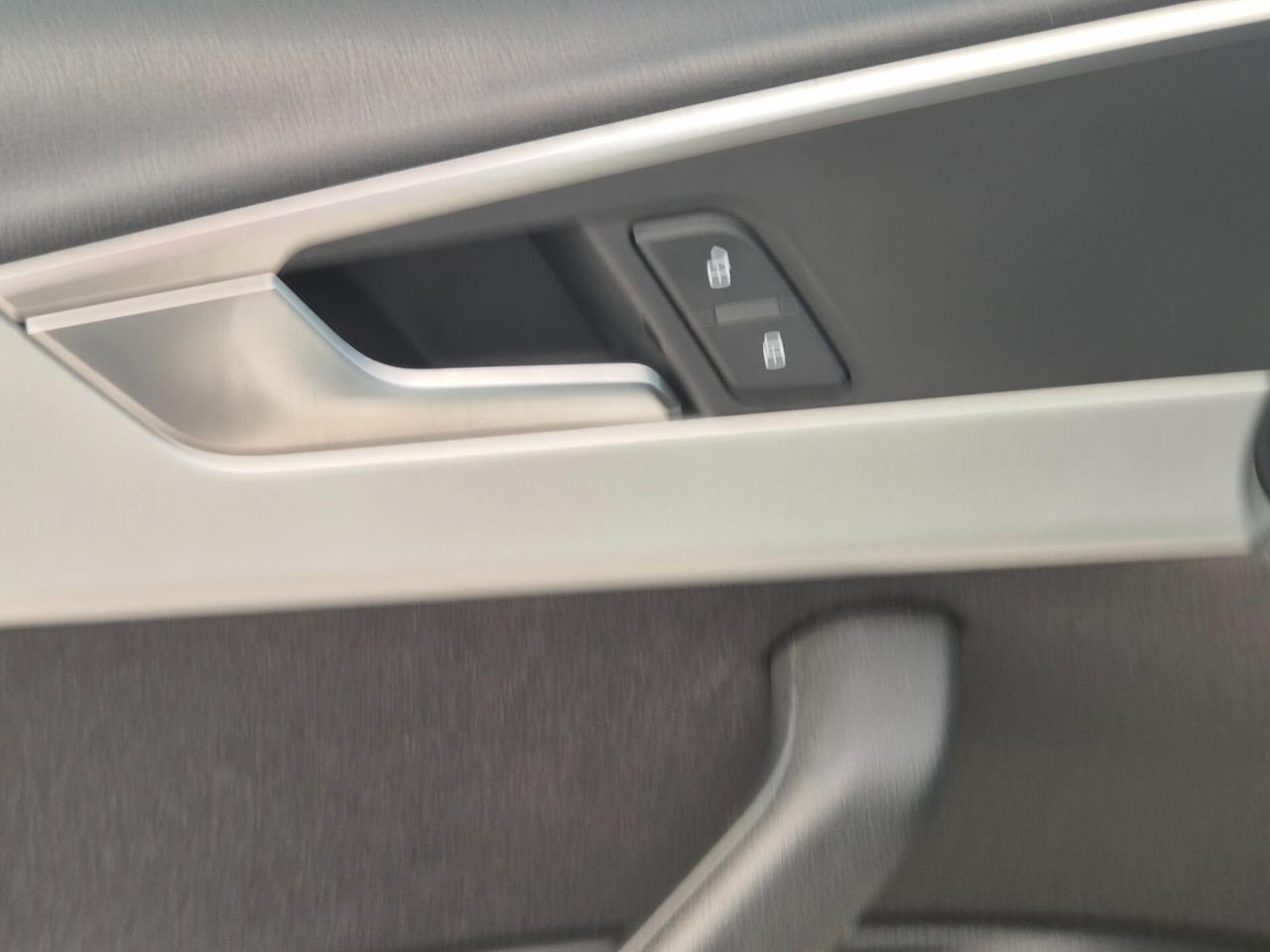 Audi A4 2.0 TDI 150 CV ultra S tronic Sport